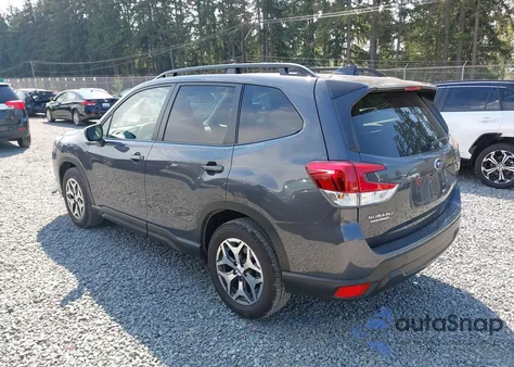 2024 Subaru Forester Premium z USA, uszkodzony, nr VIN JF2SKADC3RH470410